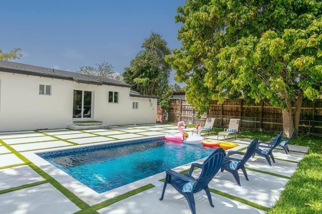 New Miami Home, Pool Near Airport And Beaches, King Bed エクステリア 写真