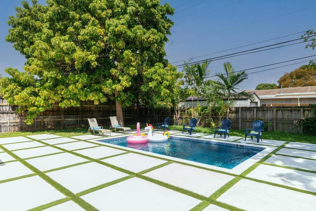 New Miami Home, Pool Near Airport And Beaches, King Bed エクステリア 写真