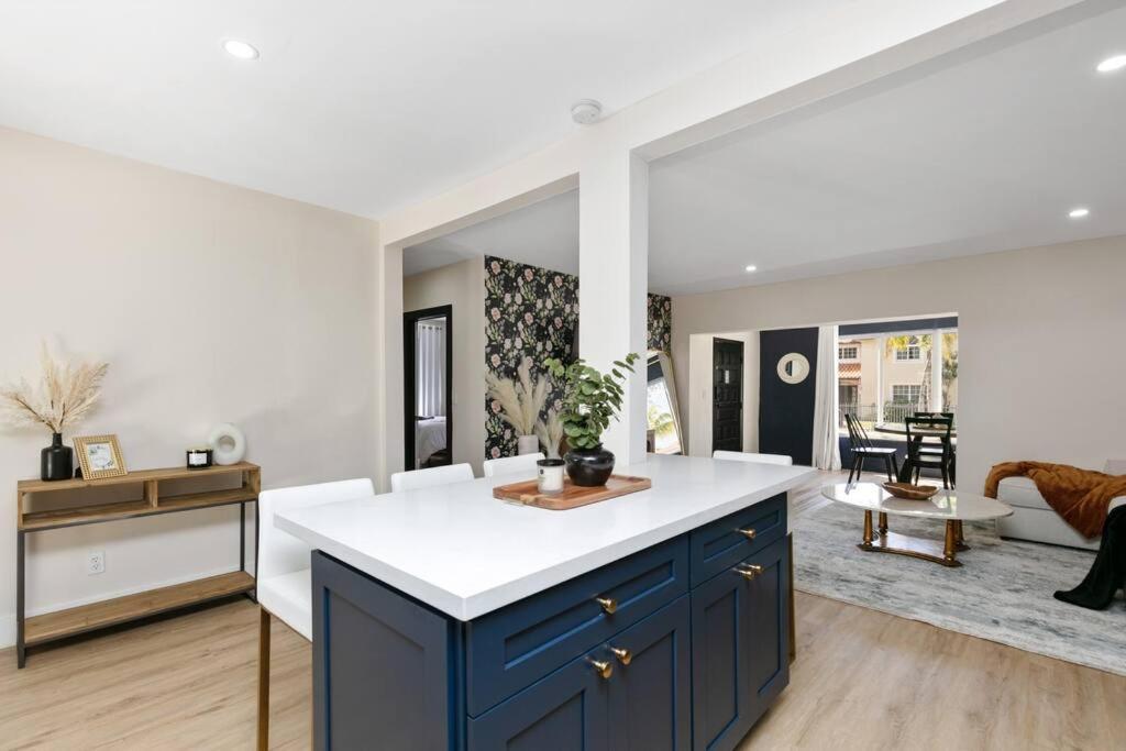 New Miami Home, Pool Near Airport And Beaches, King Bed エクステリア 写真